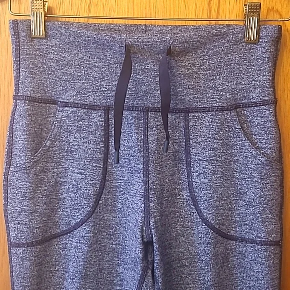 Lululemon "Skinny Will" drawstring leggings in heathered purple, size 6. - Picture 8 of 14